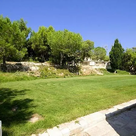 Tal-magna Villa
